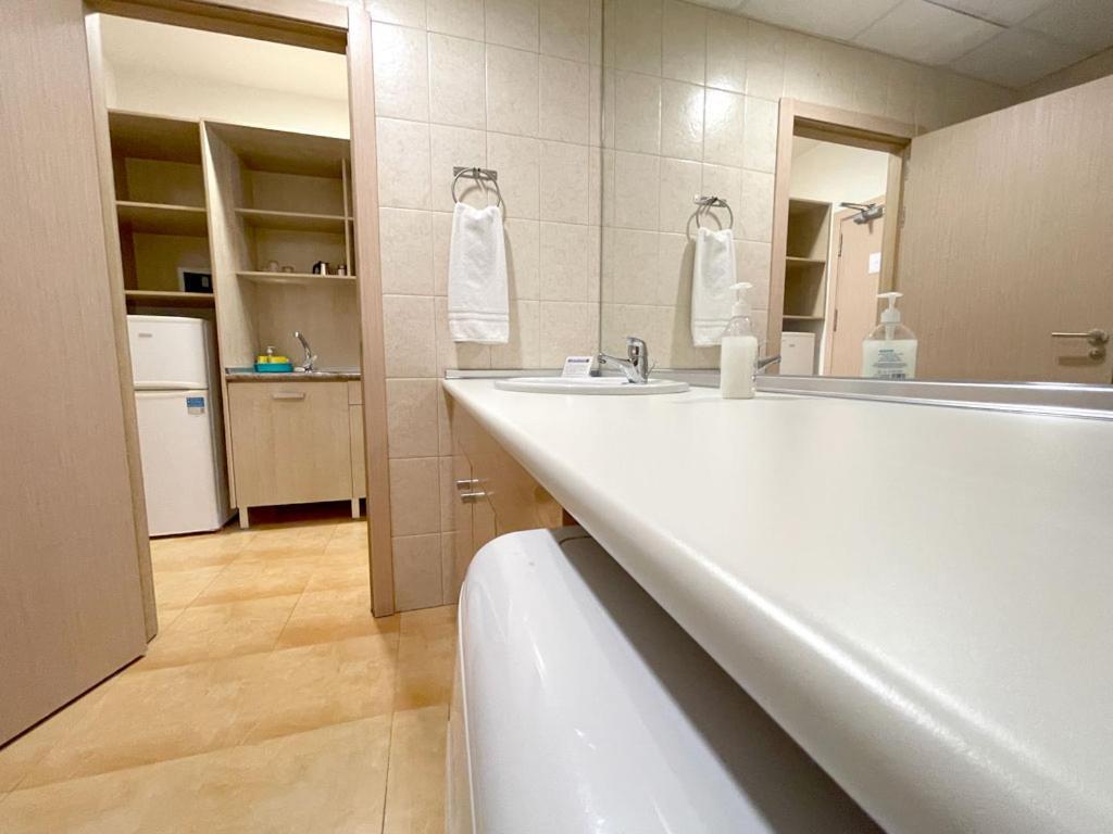 Apartamentos Turisticos Mediterraneo การ์ตาเฮนา ภายนอก รูปภาพ