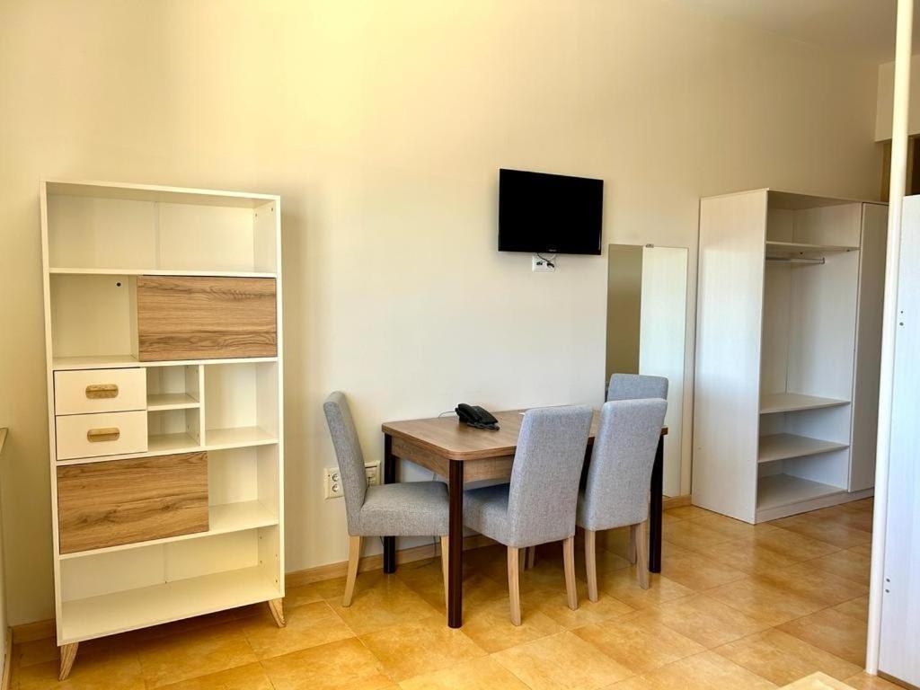 Apartamentos Turisticos Mediterraneo การ์ตาเฮนา ภายนอก รูปภาพ