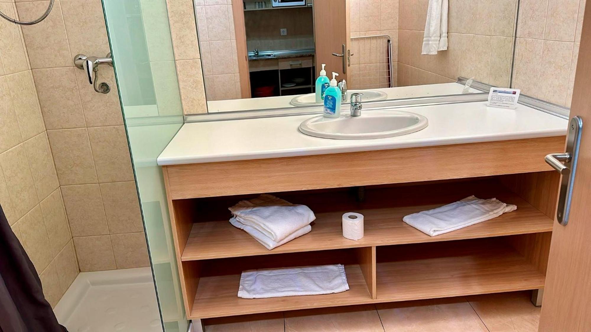 Apartamentos Turisticos Mediterraneo การ์ตาเฮนา ภายนอก รูปภาพ